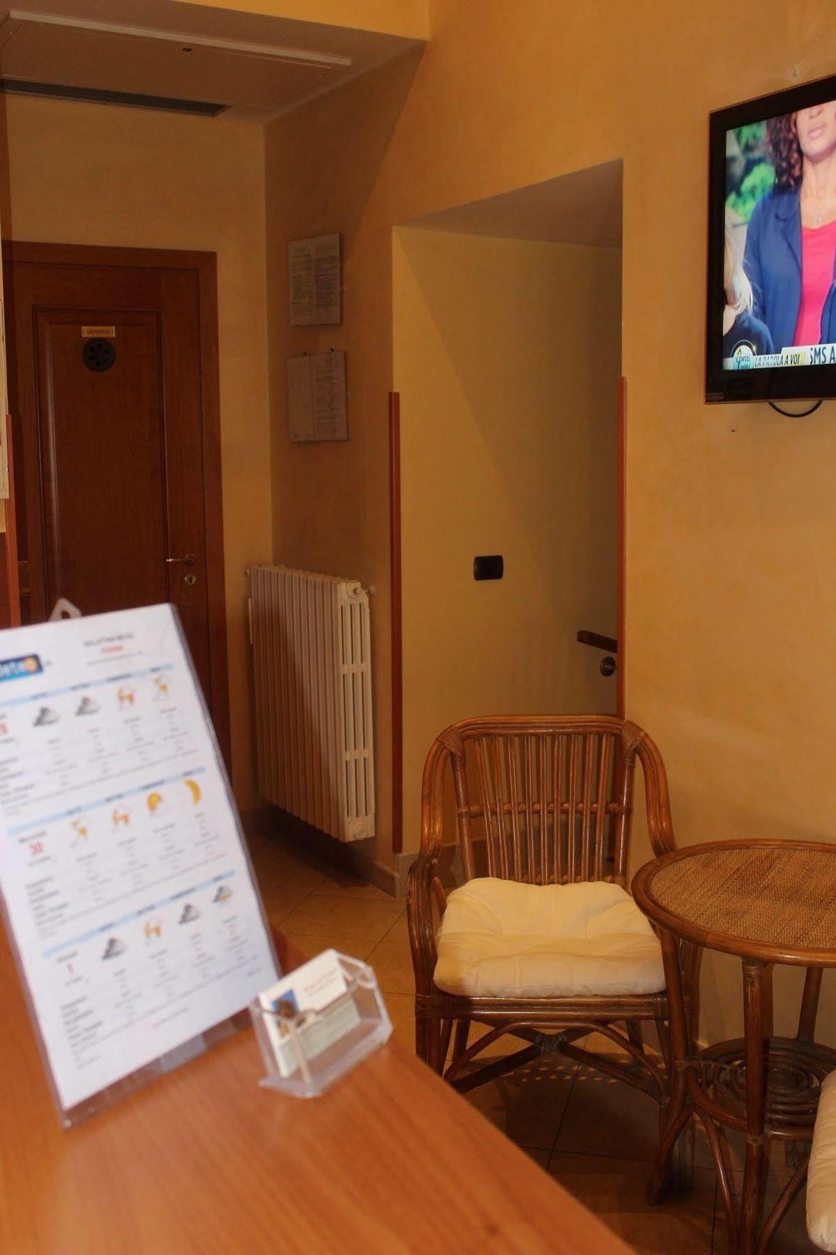 Albergo Ristorante Del Cacciatore Фоджиа Экстерьер фото