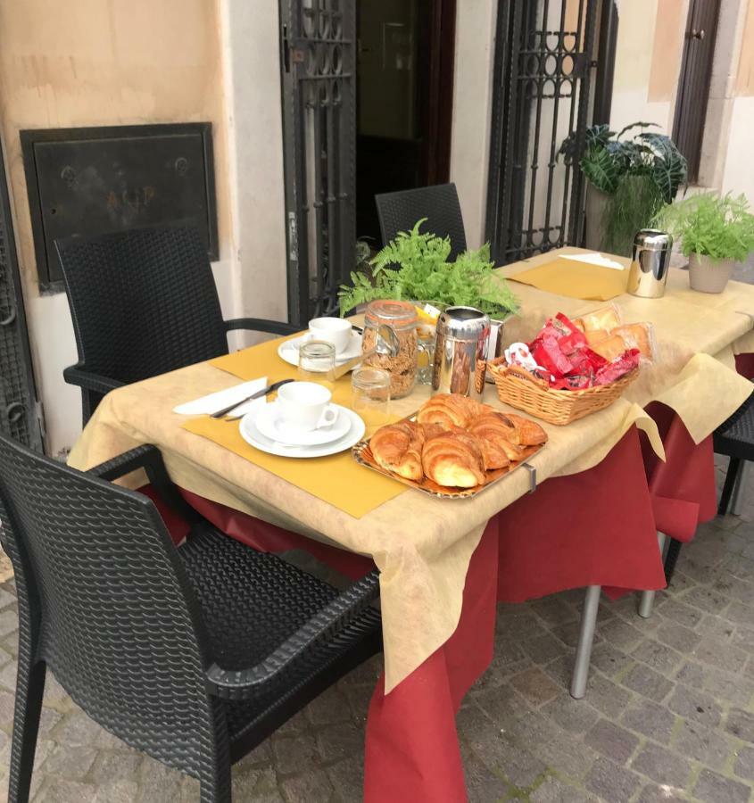 Albergo Ristorante Del Cacciatore Фоджиа Экстерьер фото