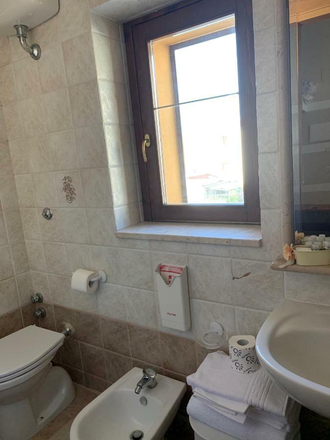 Albergo Ristorante Del Cacciatore Фоджиа Экстерьер фото